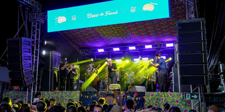 Beco do Forró em Araripina terá shows de Flávio Leandro e Luiz Fideles; confira a programação